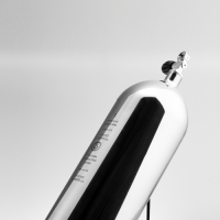 Protlacovana nerezova lahev